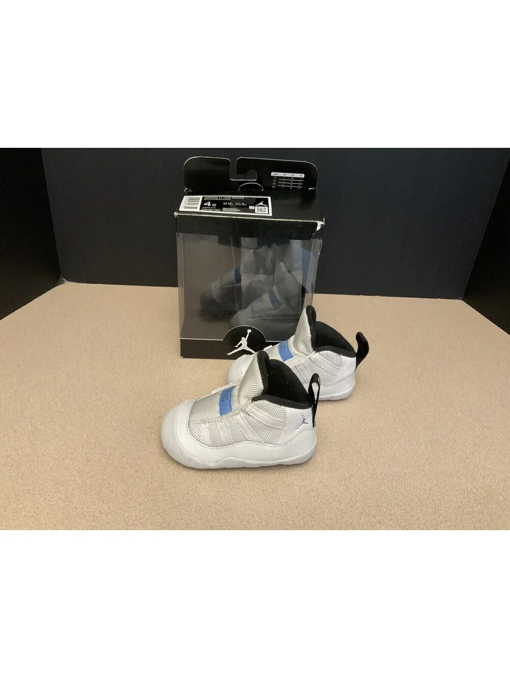 Toddler Nike Air Jordan 11 White/Legend Blue Crib Bootie. Size 4C. Awesome!!!